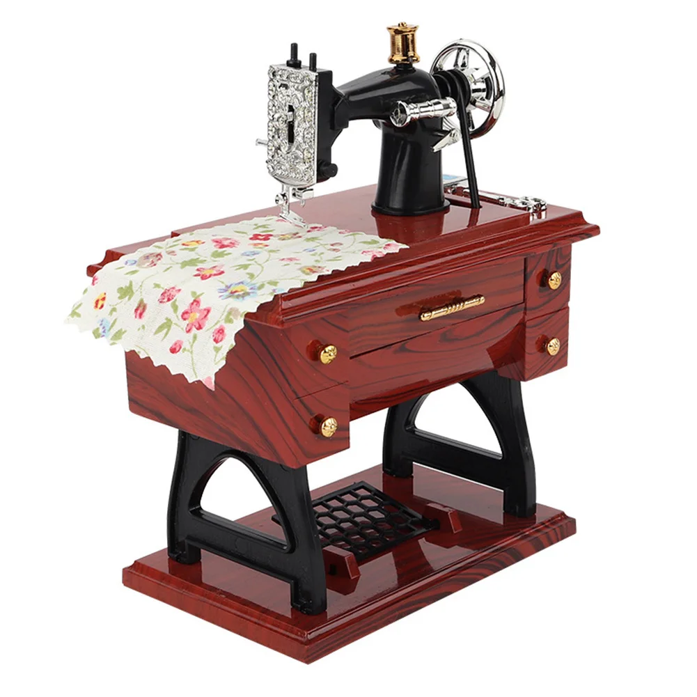 Vintage Sewing Machine Music B - Home Decor Range recension och pris